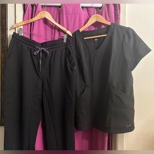 Jaanuu Black Scrubs Set